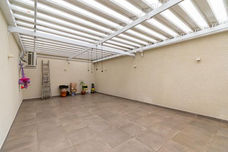 Casa à venda com 150m², 3 quartos e 4 vagasGaragem