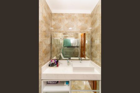 Casa à venda com 150m², 3 quartos e 4 vagasBanheiro da Suíte 1