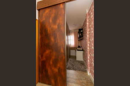 Casa à venda com 150m², 3 quartos e 4 vagasQuarto 1 - Escritório