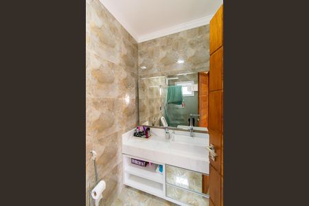 Casa à venda com 150m², 3 quartos e 4 vagasBanheiro da Suíte 1