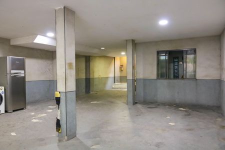 Casa à venda com 550m², 4 quartos e 4 vagas Casa à venda com 550m², 4 quartos e 4 vagasGaragem