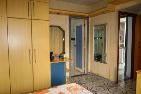 Casa à venda com 550m², 4 quartos e 4 vagas Casa à venda com 550m², 4 quartos e 4 vagasQuarto Suíte - Casa 1