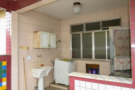 Casa à venda com 550m², 4 quartos e 4 vagas Casa à venda com 550m², 4 quartos e 4 vagasÁrea de Serviços de Ambas as 2 Casas