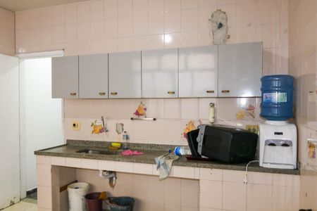 Casa à venda com 550m², 4 quartos e 4 vagas Casa à venda com 550m², 4 quartos e 4 vagasCozinha - Casa 2