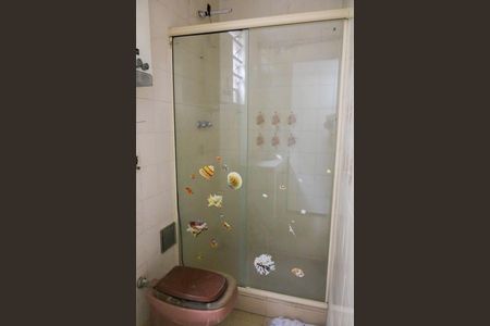 Casa à venda com 550m², 4 quartos e 4 vagas Casa à venda com 550m², 4 quartos e 4 vagasBanheiro do Quarto Suite - Casa 2