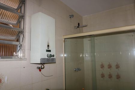 Casa à venda com 550m², 4 quartos e 4 vagas Casa à venda com 550m², 4 quartos e 4 vagasBanheiro do Quarto Suite - Casa 2