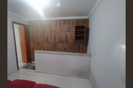 SalaSala de casa para alugar com 3 quartos, 180m² em Fazenda da Juta, São Paulo