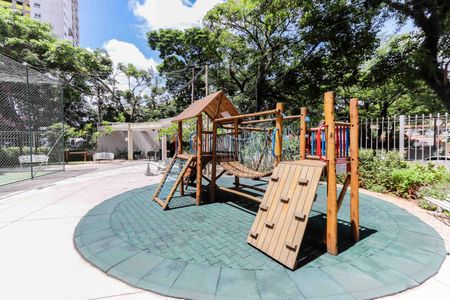 Apartamento à venda com 120m², 3 quartos e 1 vaga Apartamento à venda com 120m², 3 quartos e 1 vagaÁrea comum - Playground