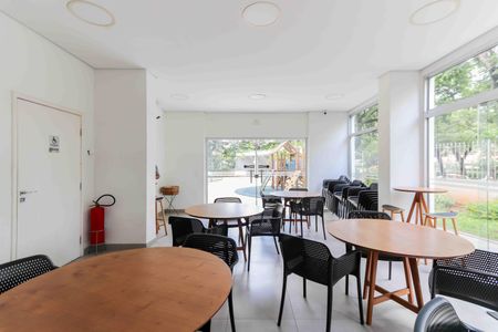 Apartamento à venda com 120m², 3 quartos e 1 vaga Apartamento à venda com 120m², 3 quartos e 1 vagaÁrea comum - Salão de festas