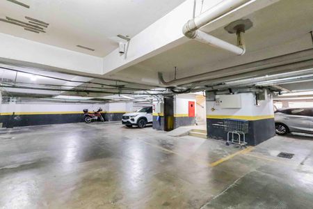 Apartamento à venda com 120m², 3 quartos e 1 vaga Apartamento à venda com 120m², 3 quartos e 1 vagaGaragem