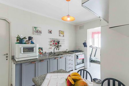 Apartamento à venda com 120m², 3 quartos e 1 vaga Apartamento à venda com 120m², 3 quartos e 1 vagaCozinha e Área de Serviço