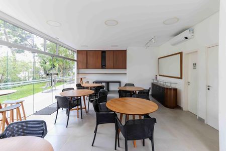 Apartamento à venda com 120m², 3 quartos e 1 vaga Apartamento à venda com 120m², 3 quartos e 1 vagaÁrea comum - Salão de festas