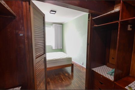 Apartamento para alugar com 110m², 3 quartos e 1 vagaCloset da Suíte