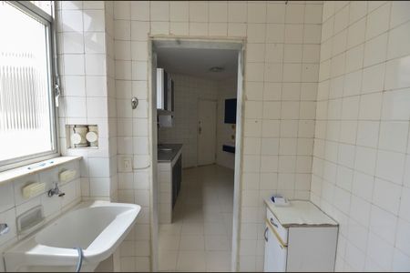 Apartamento para alugar com 110m², 3 quartos e 1 vagaÁrea de Serviço