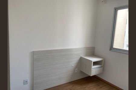 Quarto de apartamento à venda com 2 quartos, 43m² em Canhema, Diadema