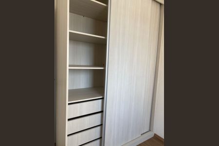 Quarto de apartamento à venda com 2 quartos, 43m² em Canhema, Diadema