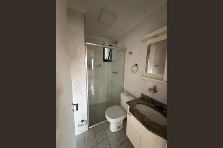 Apartamento à venda com 64m², 2 quartos e 1 vaga Apartamento à venda com 64m², 2 quartos e 1 vagaBanheiro