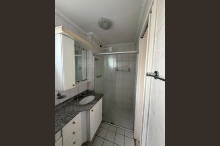 Apartamento à venda com 64m², 2 quartos e 1 vaga Apartamento à venda com 64m², 2 quartos e 1 vagaBanheiro