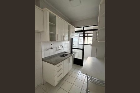 Apartamento à venda com 64m², 2 quartos e 1 vaga Apartamento à venda com 64m², 2 quartos e 1 vagaCozinha