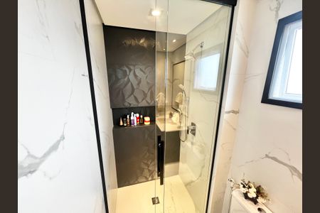 Apartamento à venda com 70m², 2 quartos e 1 vaga Apartamento à venda com 70m², 2 quartos e 1 vagaBanheiro da Suíte 1