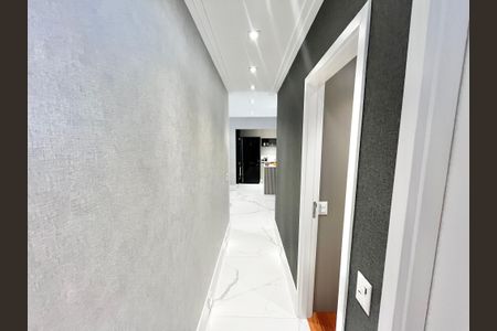 Apartamento à venda com 70m², 2 quartos e 1 vaga Apartamento à venda com 70m², 2 quartos e 1 vagaCorredor