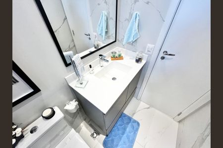 Apartamento à venda com 70m², 2 quartos e 1 vaga Apartamento à venda com 70m², 2 quartos e 1 vagaBanheiro