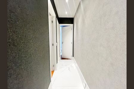 Apartamento à venda com 70m², 2 quartos e 1 vaga Apartamento à venda com 70m², 2 quartos e 1 vagaCorredor