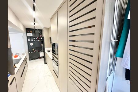 Apartamento à venda com 70m², 2 quartos e 1 vaga Apartamento à venda com 70m², 2 quartos e 1 vagaCozinha e Área de Serviço