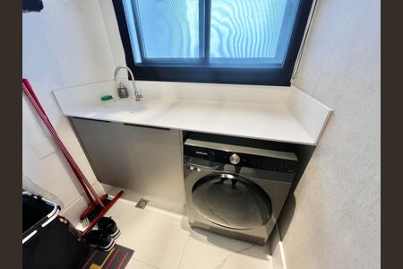 Apartamento à venda com 70m², 2 quartos e 1 vaga Apartamento à venda com 70m², 2 quartos e 1 vagaCozinha e Área de Serviço