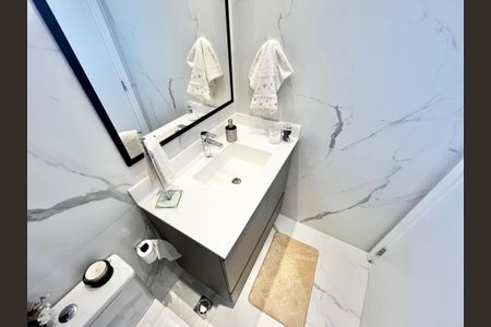 Apartamento à venda com 70m², 2 quartos e 1 vaga Apartamento à venda com 70m², 2 quartos e 1 vagaBanheiro da Suíte 1