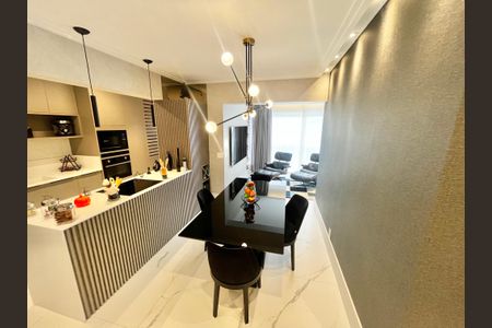 Apartamento à venda com 70m², 2 quartos e 1 vaga Apartamento à venda com 70m², 2 quartos e 1 vagaSala