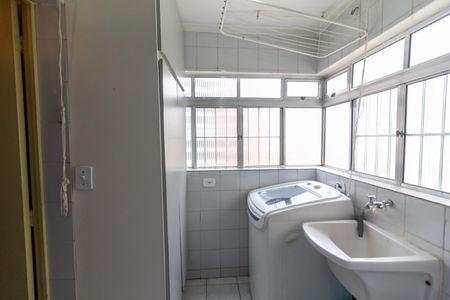 Apartamento à venda com 69m², 3 quartos e 1 vagaÁrea de Serviço