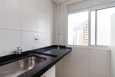 Apartamento para alugar com 63m², 2 quartos e 1 vagaÁrea de Serviço