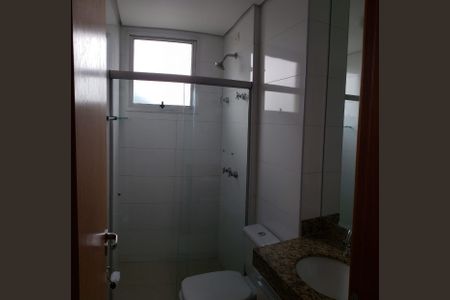 Banheiro de apartamento para alugar com 3 quartos, 108m² em Buritis, Belo Horizonte
