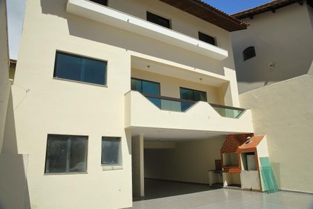 Casa para alugar com 300m², 4 quartos e 10 vagasVista interna 