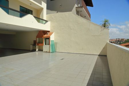 Casa para alugar com 300m², 4 quartos e 10 vagasQuintal 