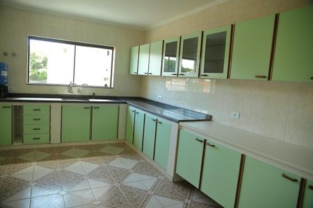 Casa para alugar com 300m², 4 quartos e 10 vagasCopa/Cozinha 