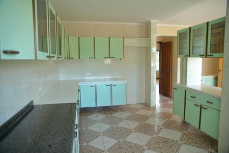 Casa para alugar com 300m², 4 quartos e 10 vagasCopa/Cozinha 