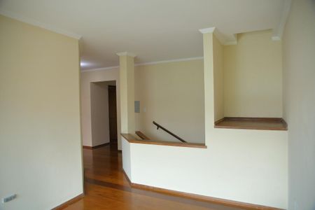 Casa para alugar com 300m², 4 quartos e 10 vagasSala deTV