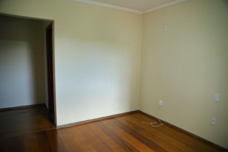 Casa para alugar com 300m², 4 quartos e 10 vagasSuíte 2 