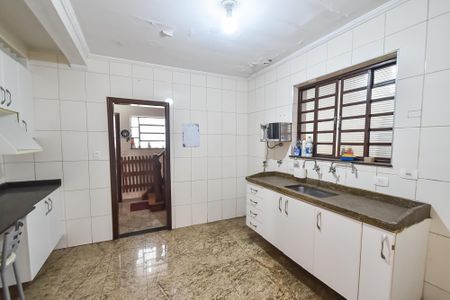 Casa para alugar com 250m², 3 quartos e 2 vagasCozinha