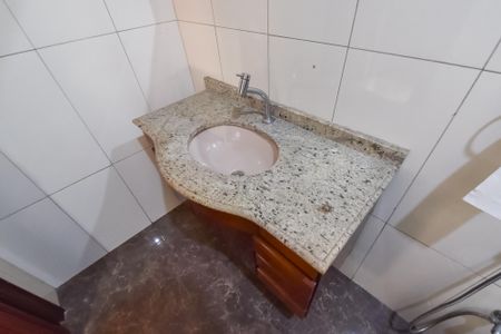 Casa para alugar com 250m², 3 quartos e 2 vagasBanheiro