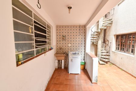 Casa para alugar com 250m², 3 quartos e 2 vagasÁrea de serviço