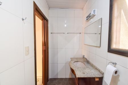 Casa para alugar com 250m², 3 quartos e 2 vagasBanheiro