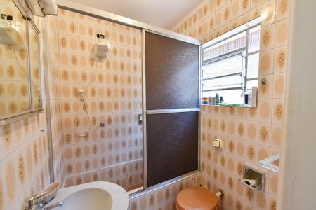 Casa para alugar com 250m², 3 quartos e 2 vagasEdícula - banheiro