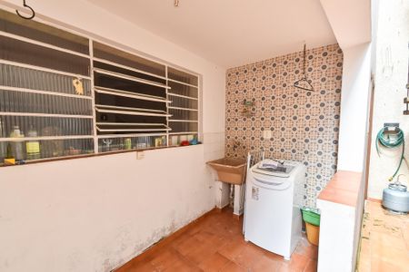 Casa para alugar com 250m², 3 quartos e 2 vagasÁrea de serviço