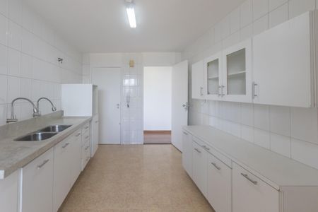 Apartamento à venda com 110m², 2 quartos e 1 vagaCozinha