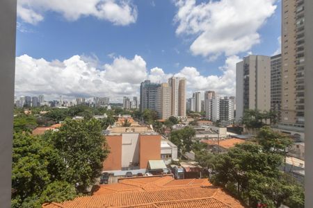 Apartamento à venda com 110m², 2 quartos e 1 vagaÁrea de Serviço
