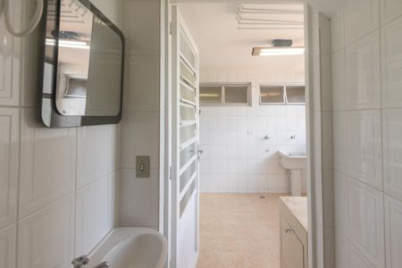 Apartamento à venda com 110m², 2 quartos e 1 vagaBanheiro de serviço