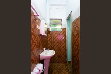 Casa para alugar com 30m², 1 quarto e sem vagaBanheiro 